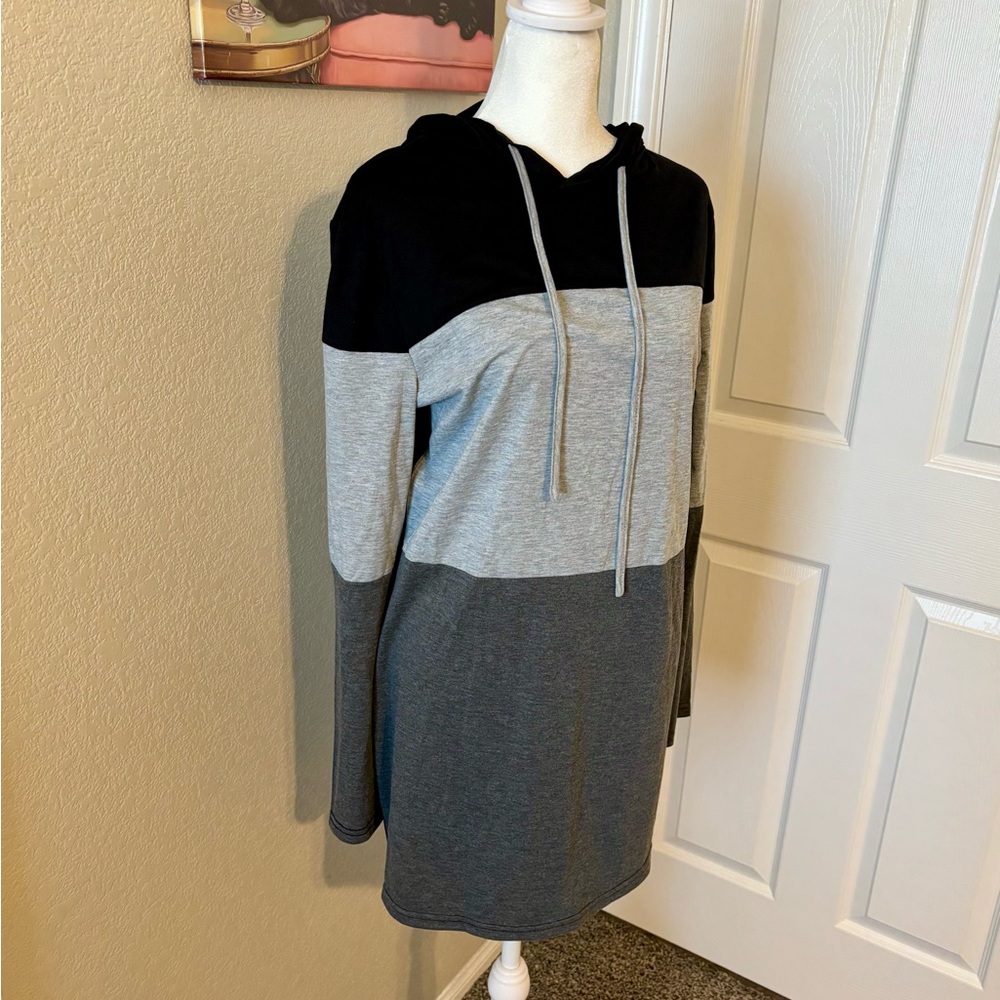 Black and Gray Color Block Hoodie Dress